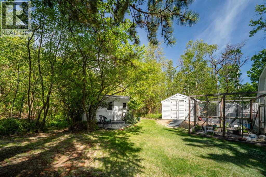 Photo 25 of 4444 50 Street, Sylvan Lake AB