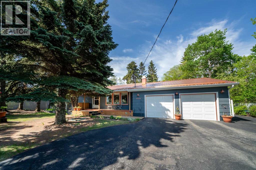 Photo 3 of 4444 50 Street, Sylvan Lake AB