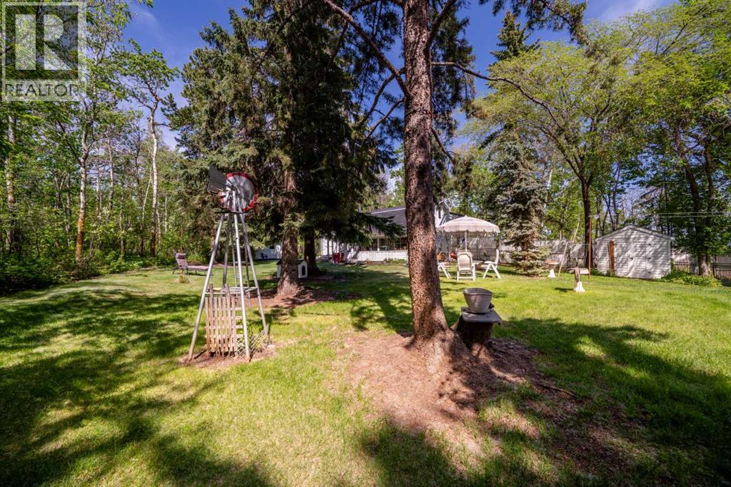 Photo 30 of 4444 50 Street, Sylvan Lake AB