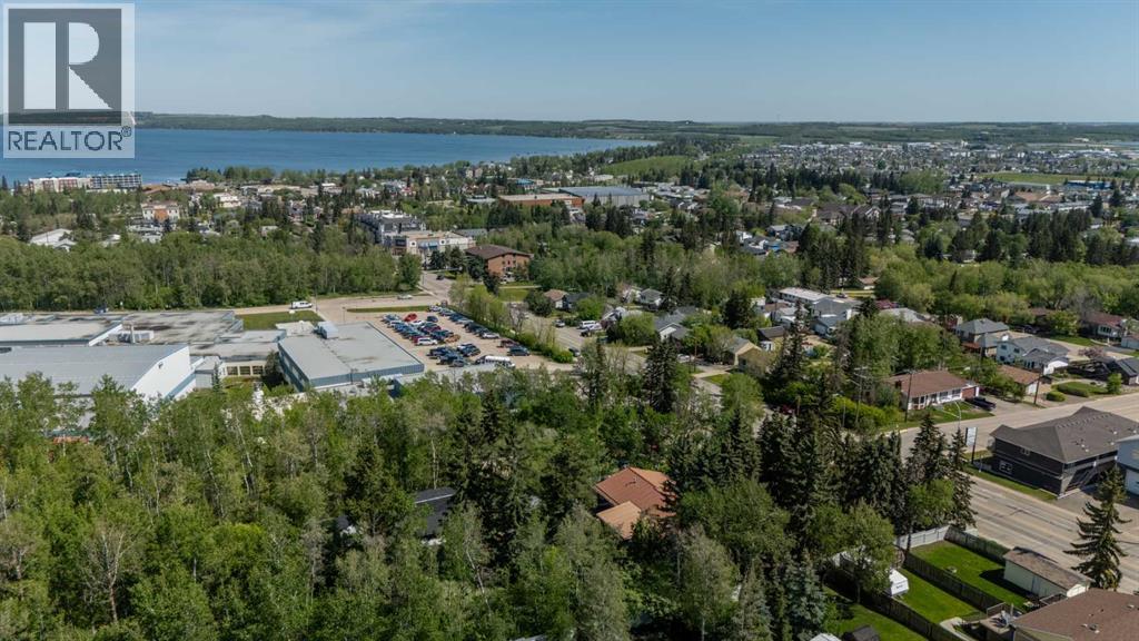 Photo 34 of 4444 50 Street, Sylvan Lake AB
