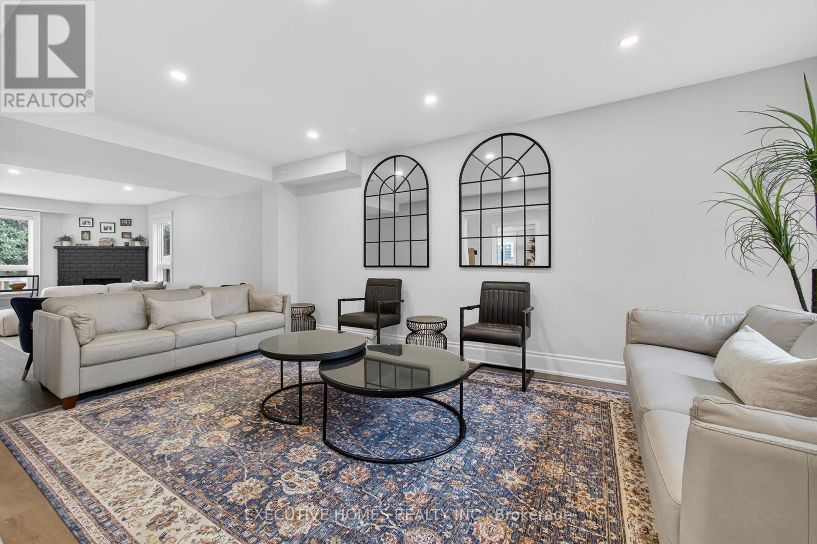 Photo 9 of 2966 Tradewind Drive, Mississauga ON