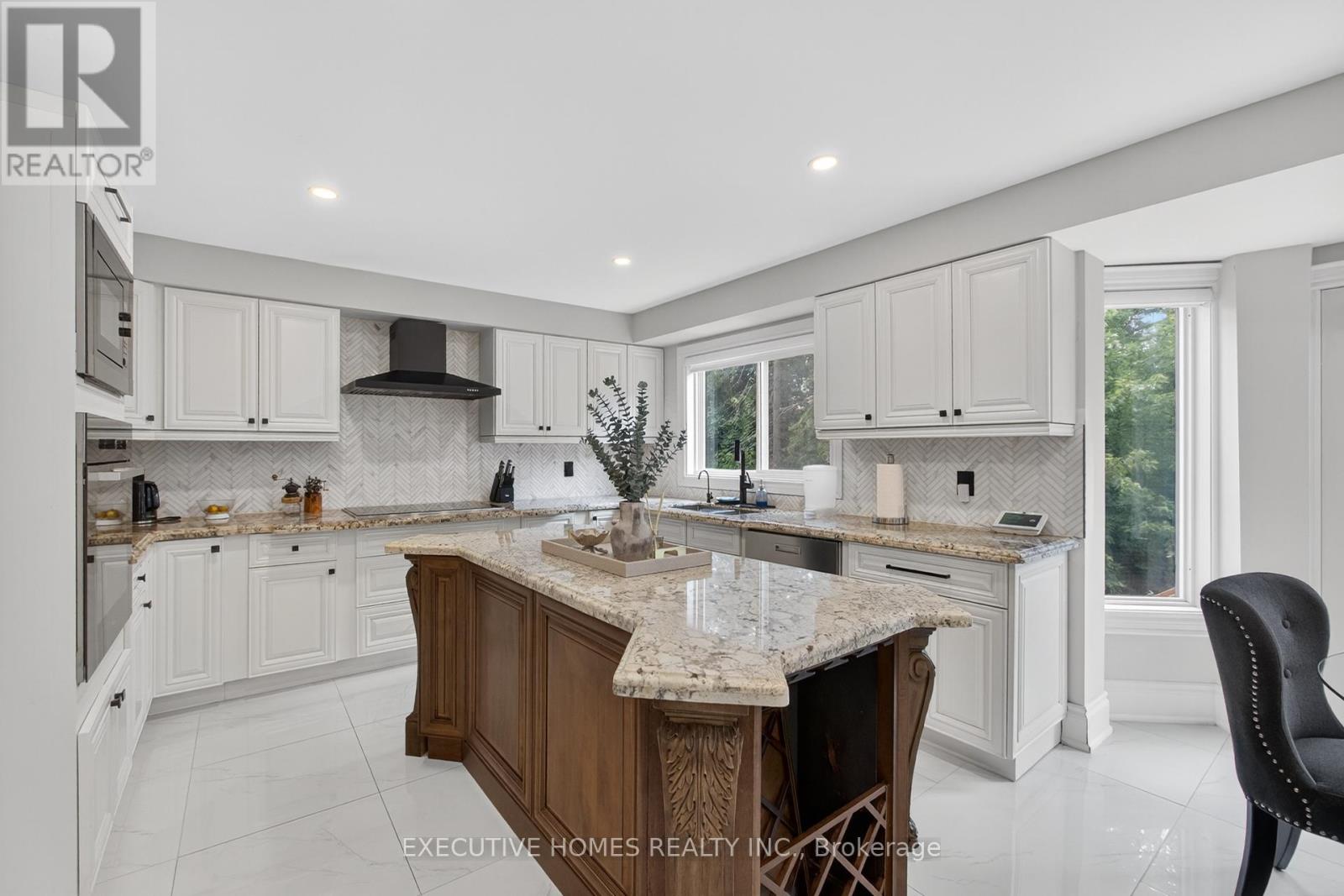 Photo 20 of 2966 Tradewind Drive, Mississauga ON