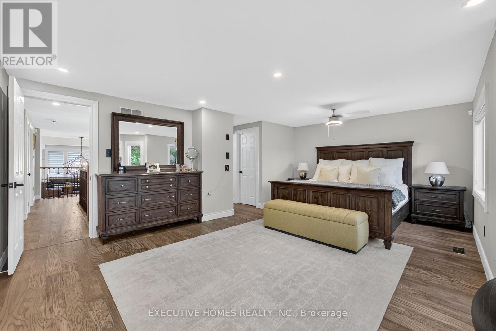 Photo 35 of 2966 Tradewind Drive, Mississauga ON