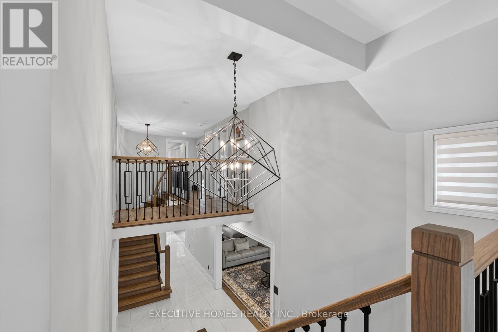 Photo 26 of 2966 Tradewind Drive, Mississauga ON