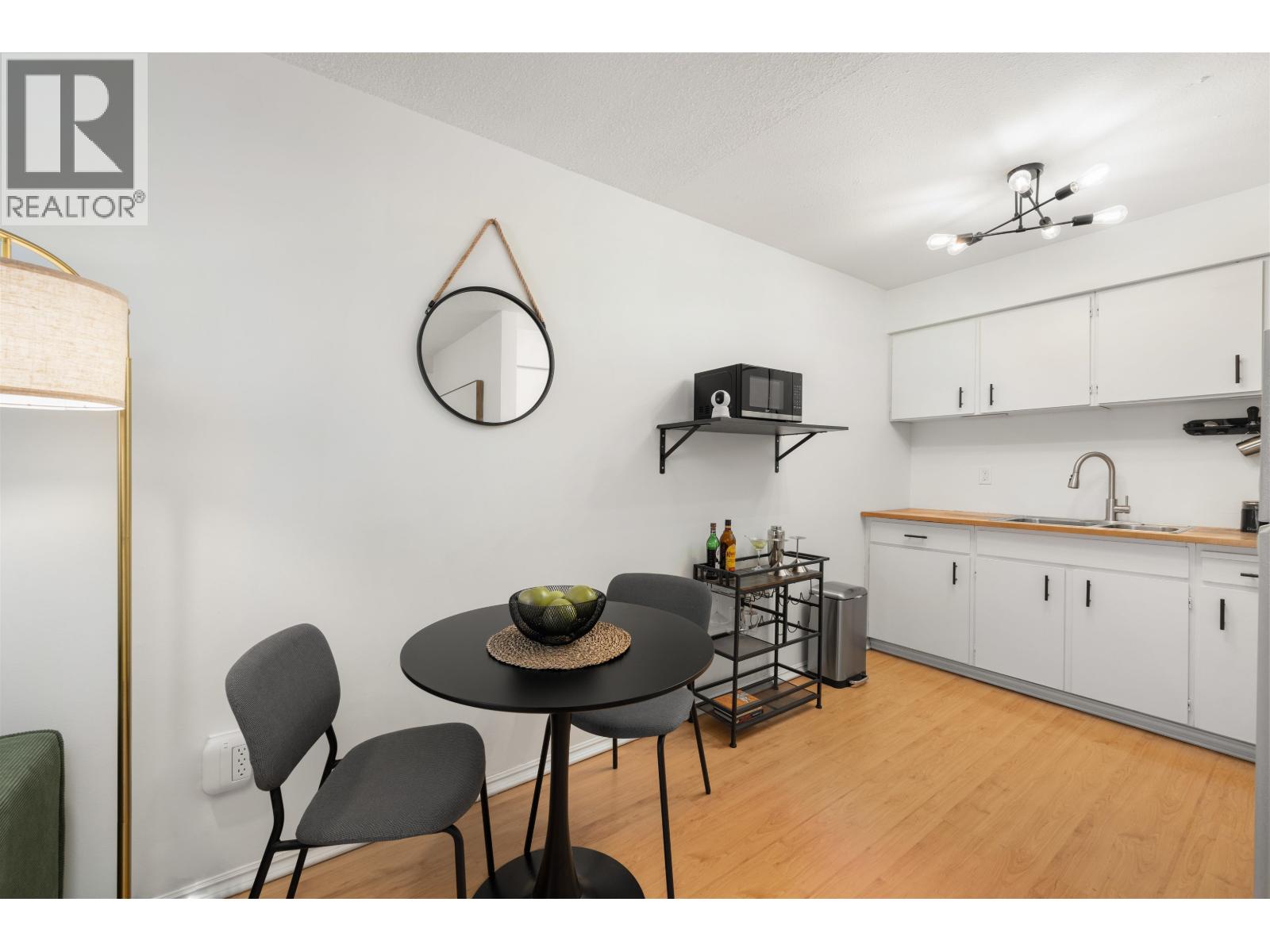 Photo 11 of 304 212 Forbes Avenue, North Vancouver BC