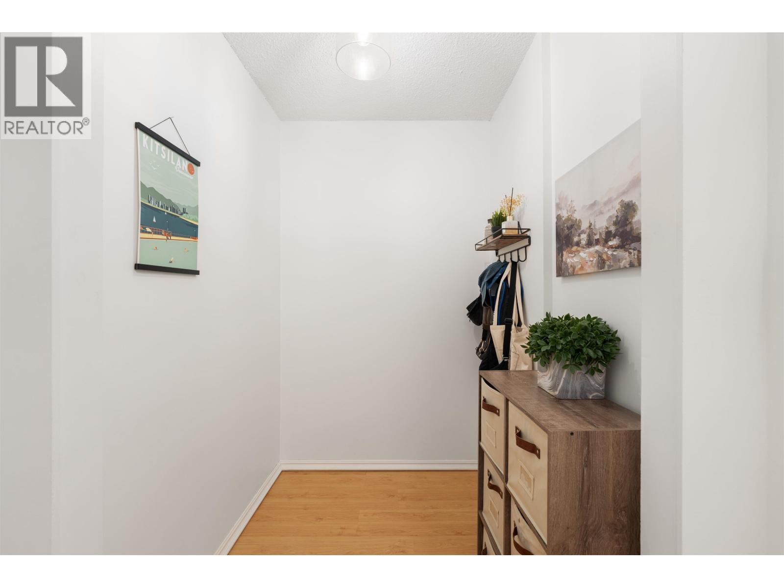 Photo 6 of 304 212 Forbes Avenue, North Vancouver BC