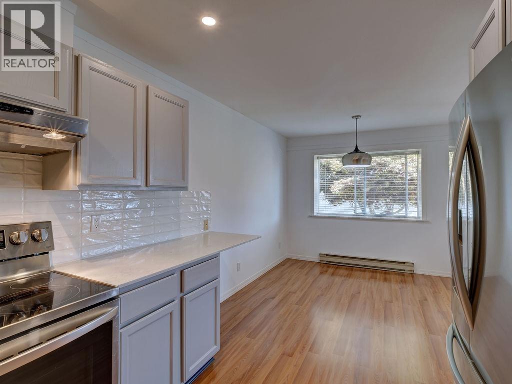 18 767 NORTH ROAD, Gibsons