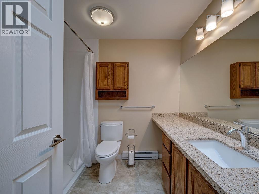 18 767 NORTH ROAD, Gibsons