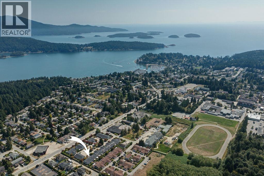 18 767 NORTH ROAD, Gibsons