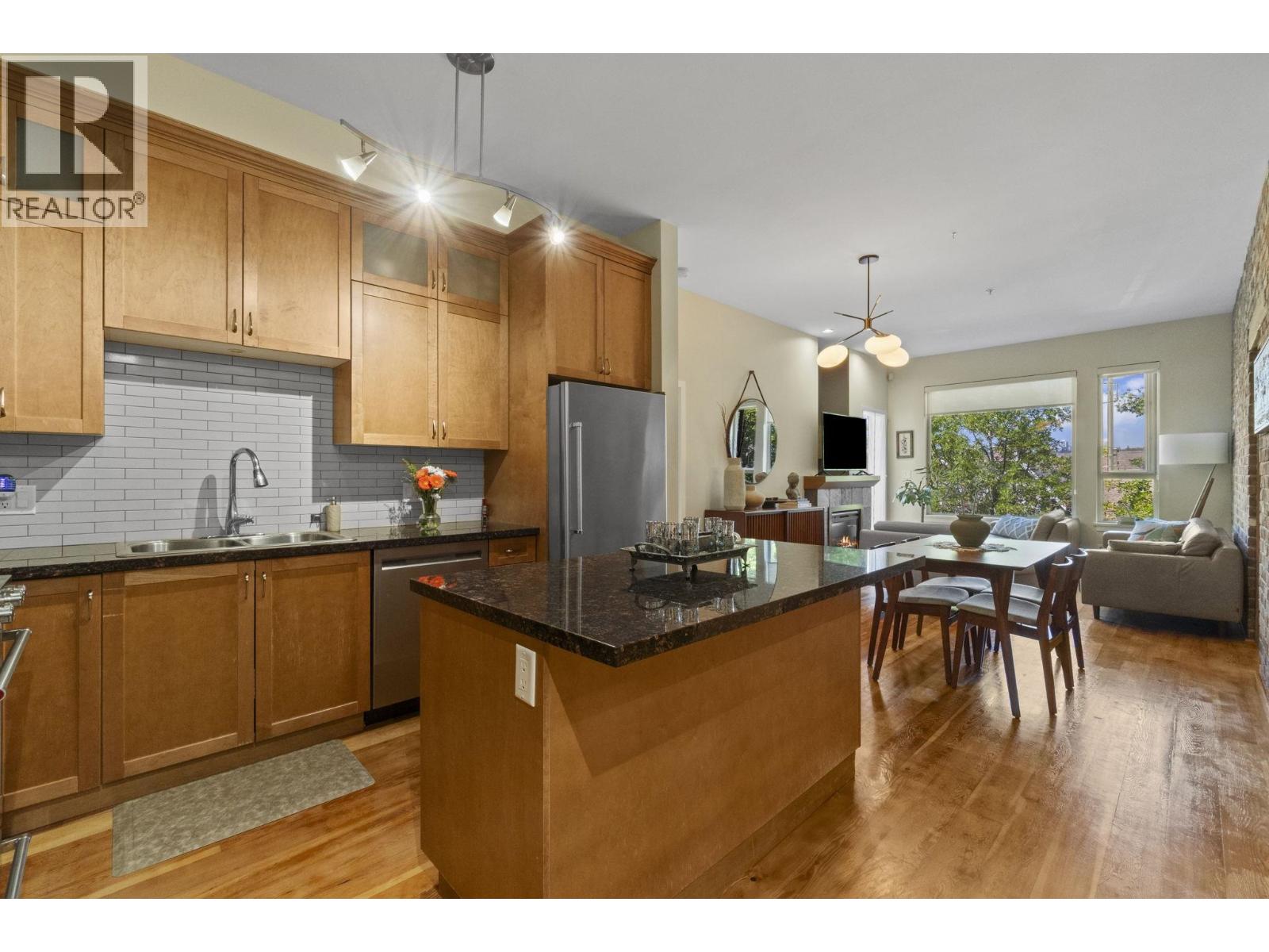 Photo 13 of 302 250 Salter Street, New Westminster BC