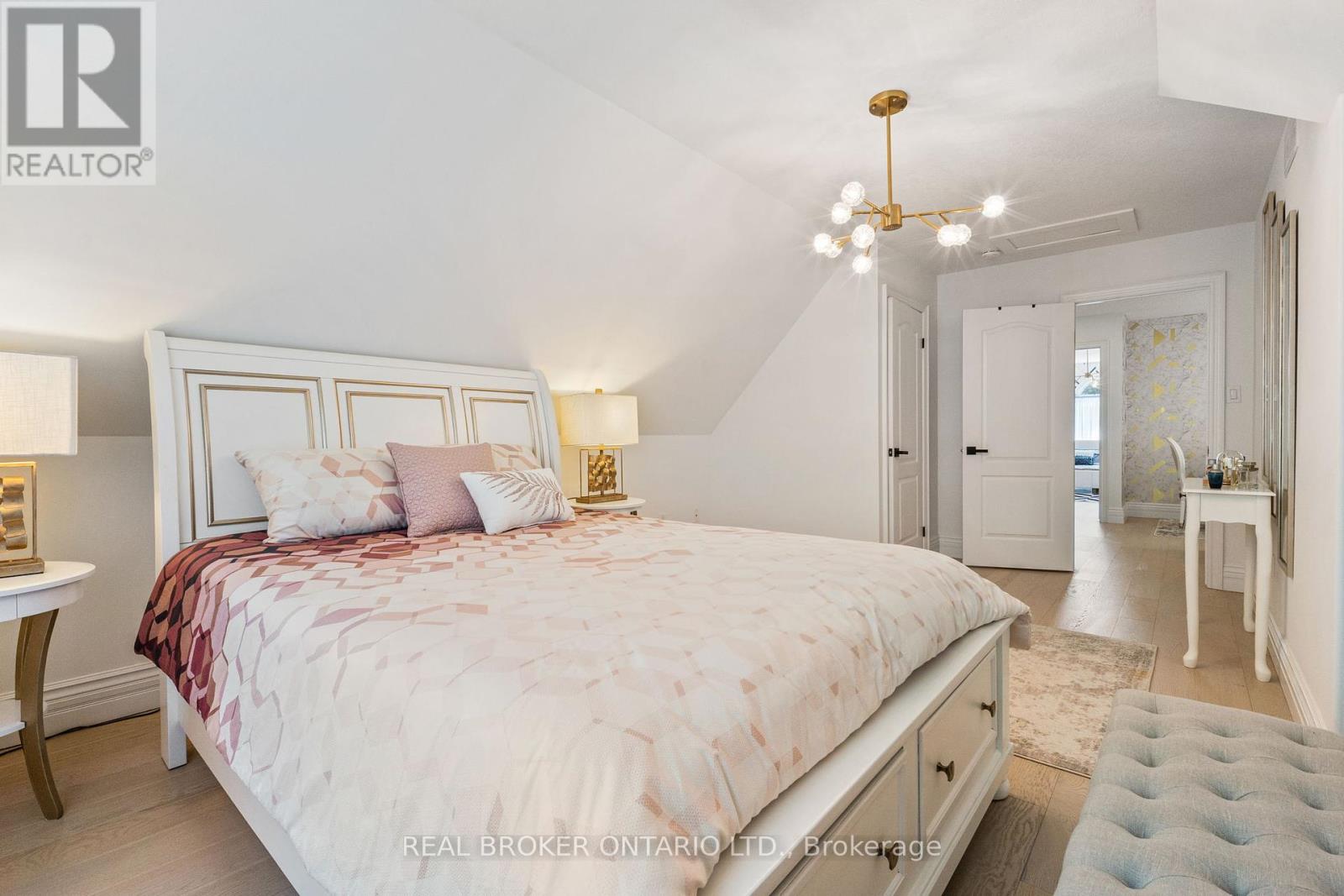 Photo 30 of 215 Black Maple Court, Kitchener ON