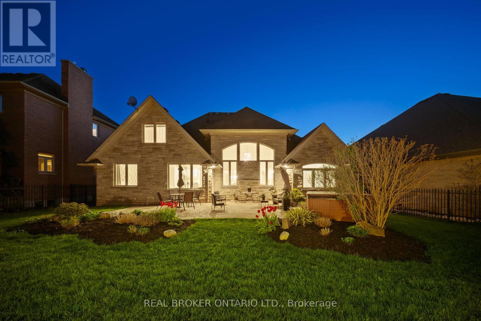 Photo 44 of 215 Black Maple Court, Kitchener ON