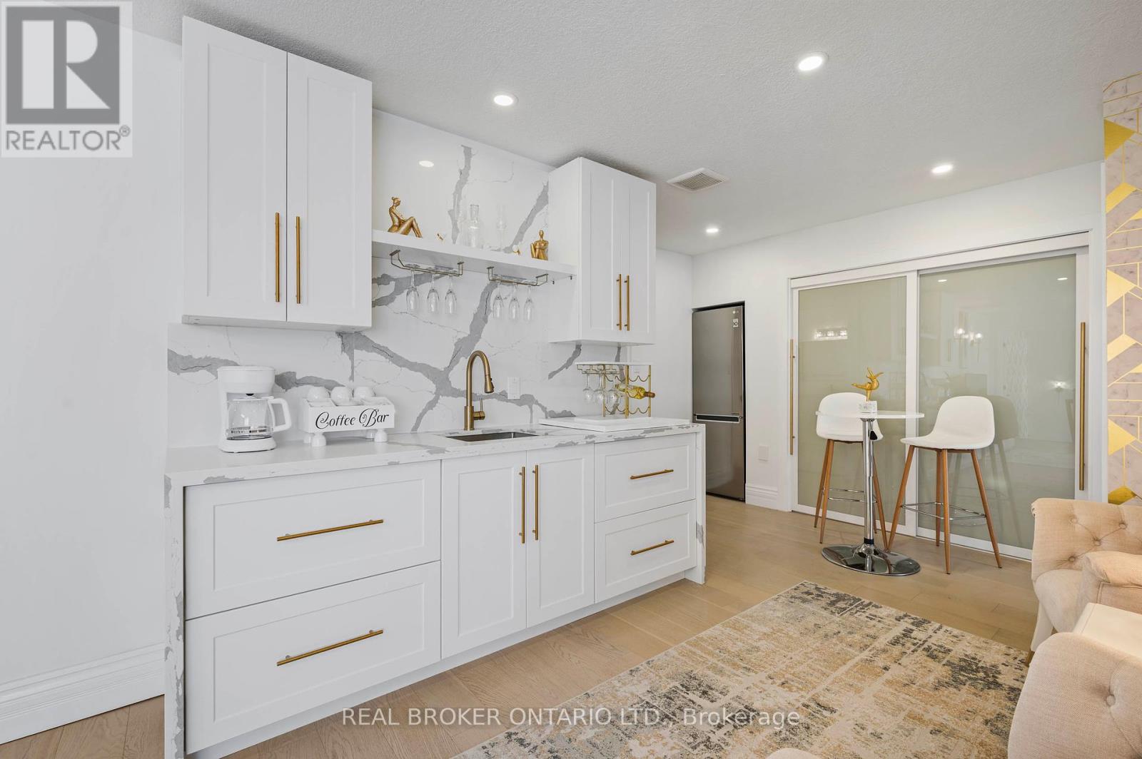 Photo 27 of 215 Black Maple Court, Kitchener ON