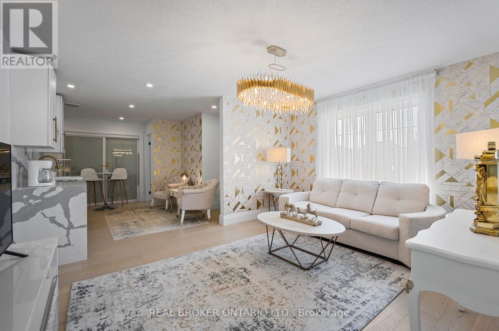 Photo 24 of 215 Black Maple Court, Kitchener ON