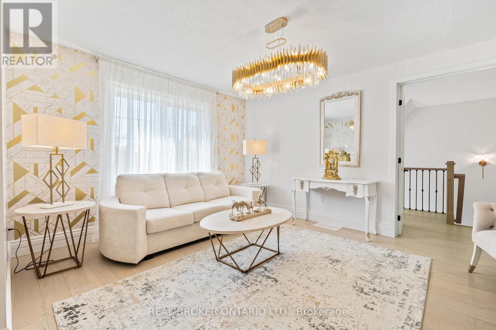 Photo 25 of 215 Black Maple Court, Kitchener ON