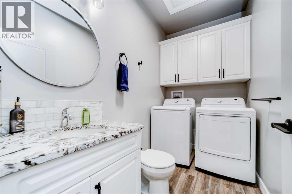 Photo 15 of 1029 Livingston Way, Pincher Creek AB