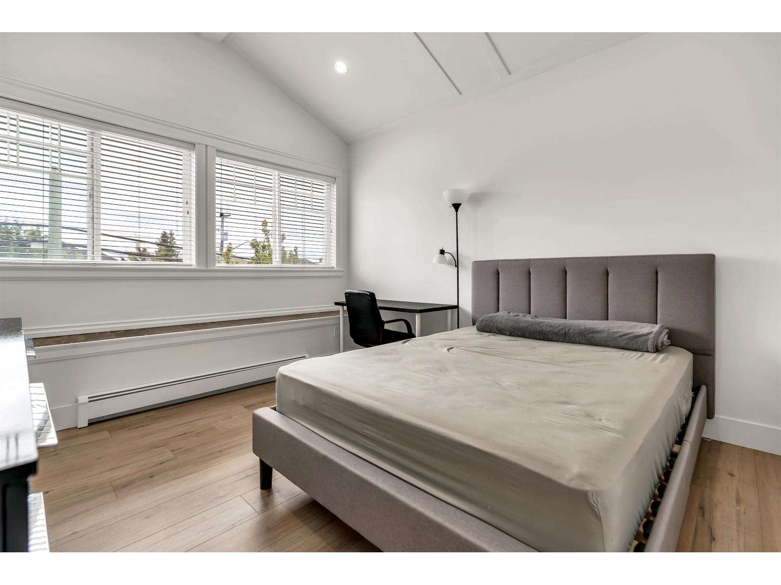 Photo 17 of 14838 72 Avenue, Surrey BC