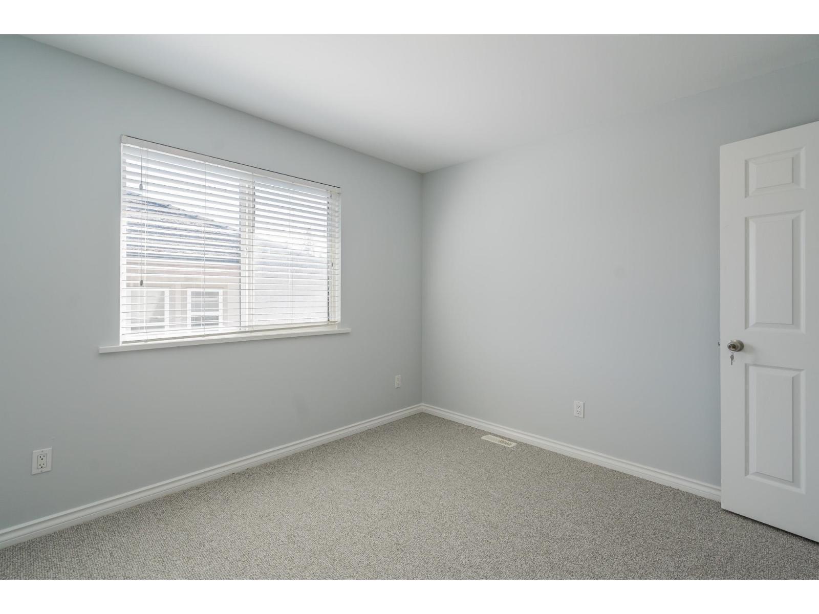 Photo 38 of 16527 108 Avenue, Surrey BC