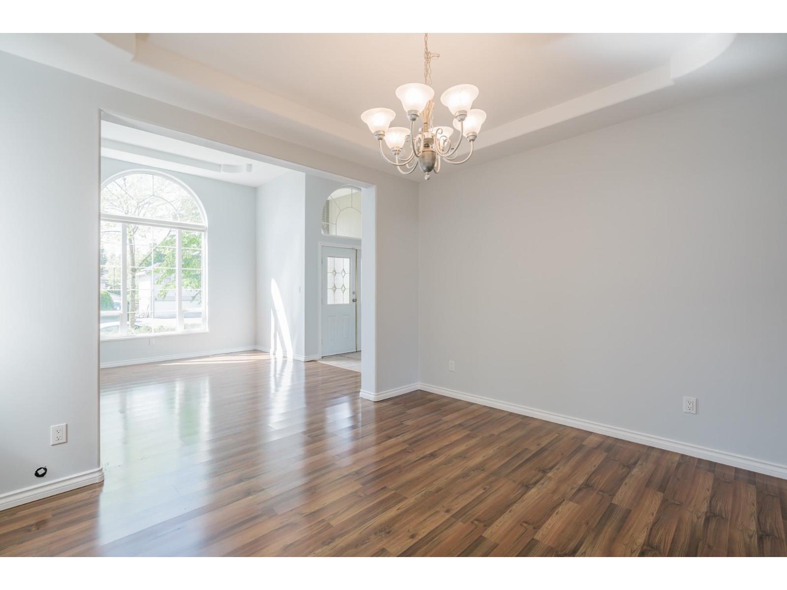 Photo 14 of 16527 108 Avenue, Surrey BC
