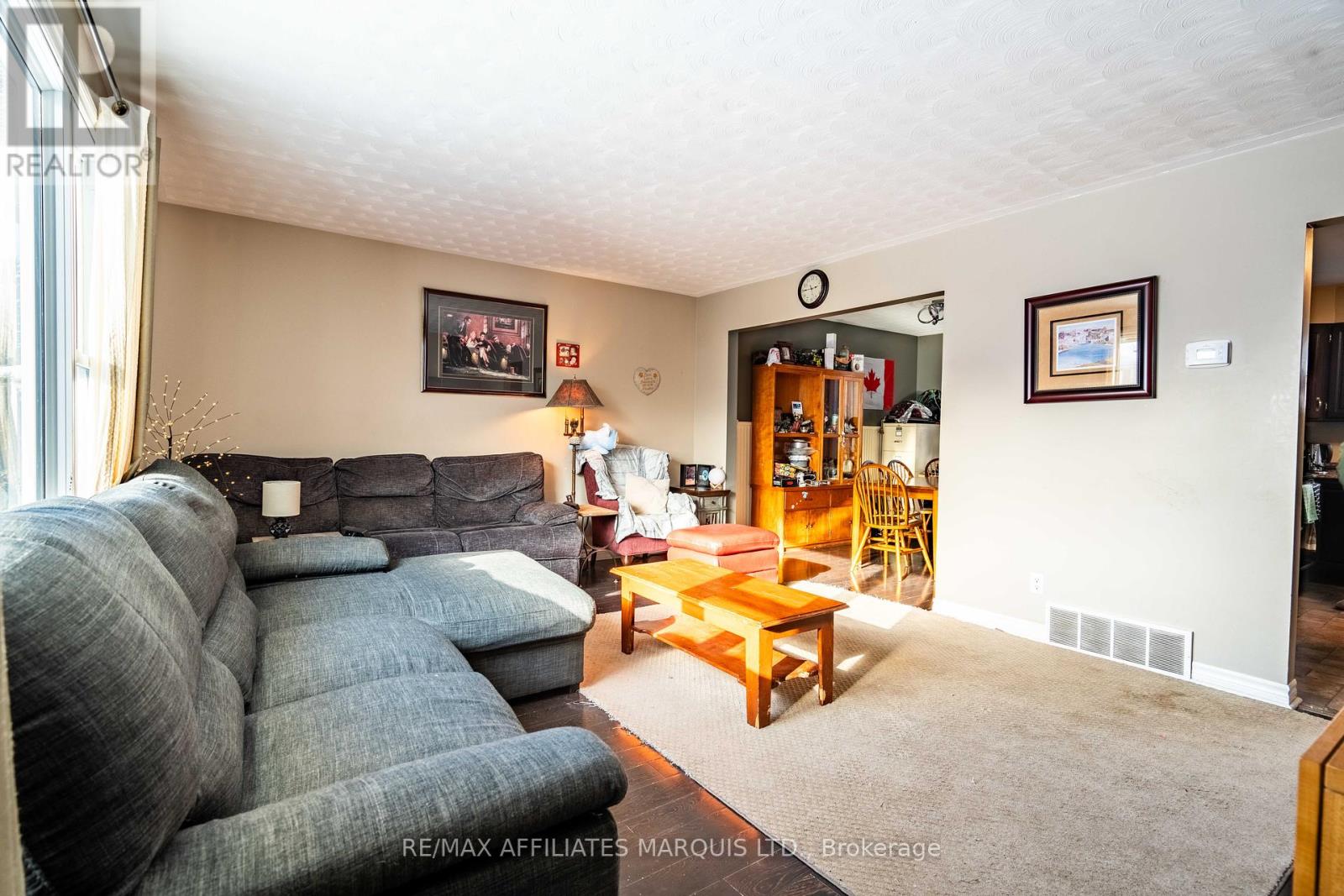 Photo 40 of 584 Kirkwood Street, Cornwall ON