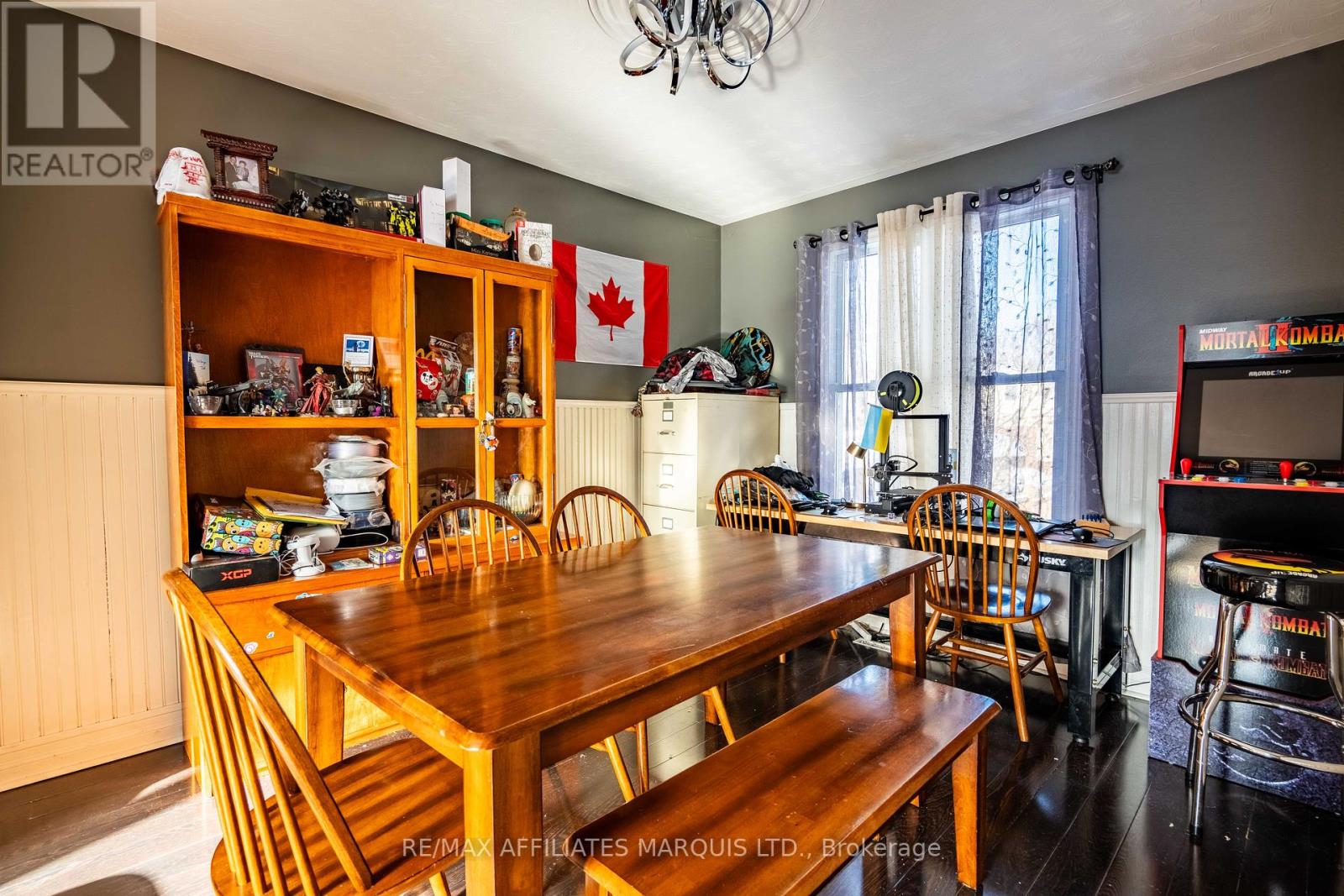 Photo 9 of 584 Kirkwood Street, Cornwall ON