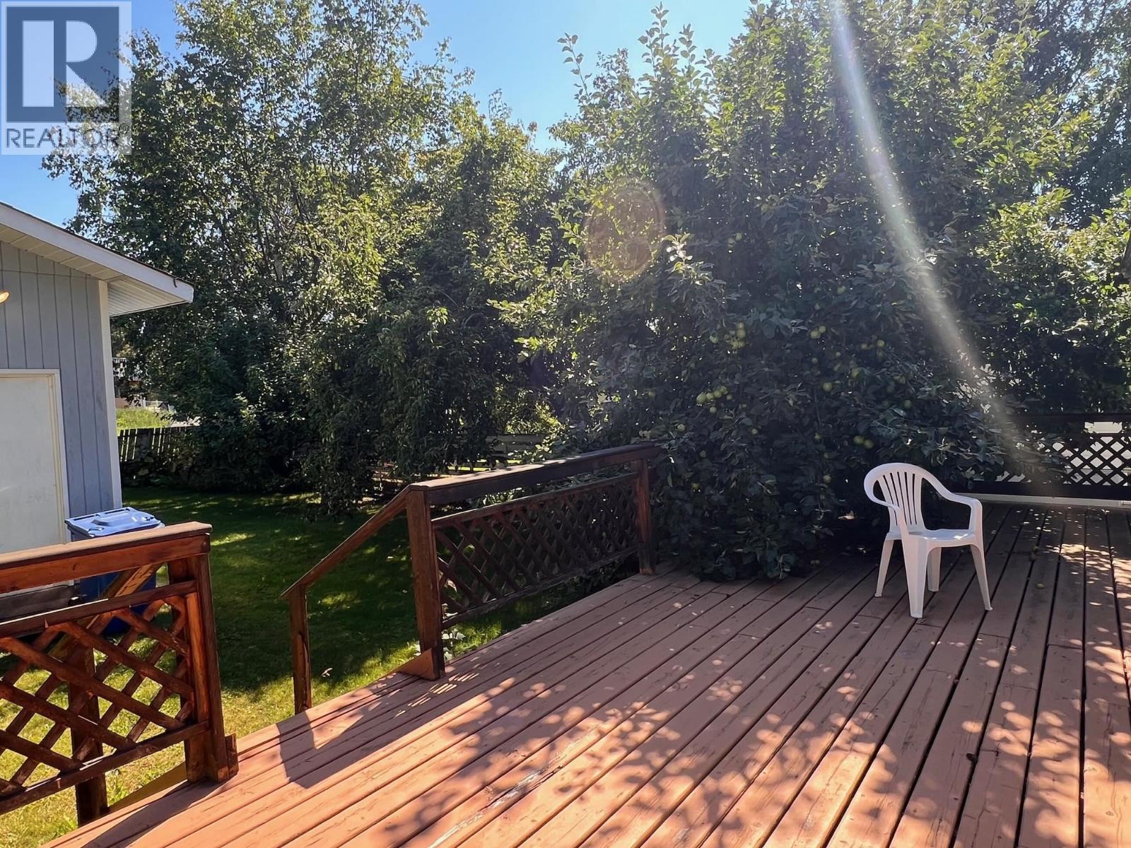 1408 COLUMBIA Drive, Smithers