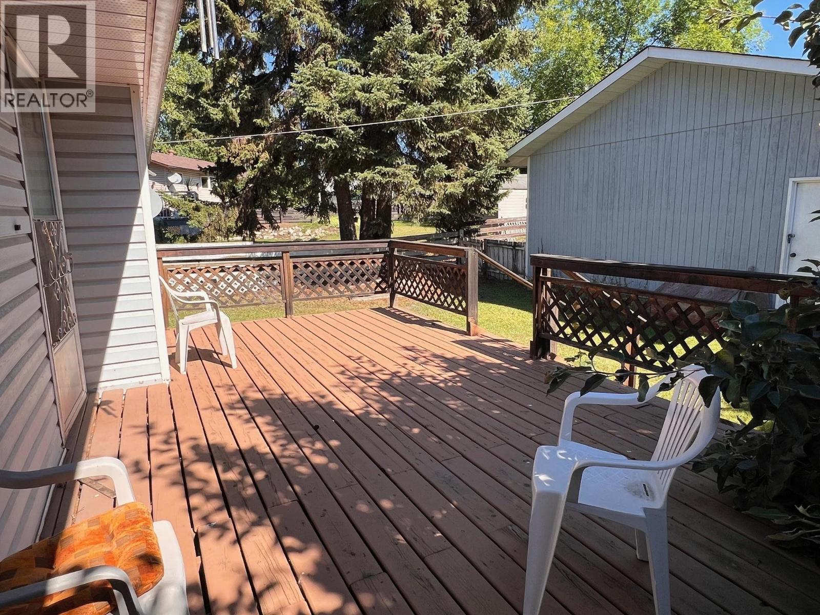1408 COLUMBIA Drive, Smithers