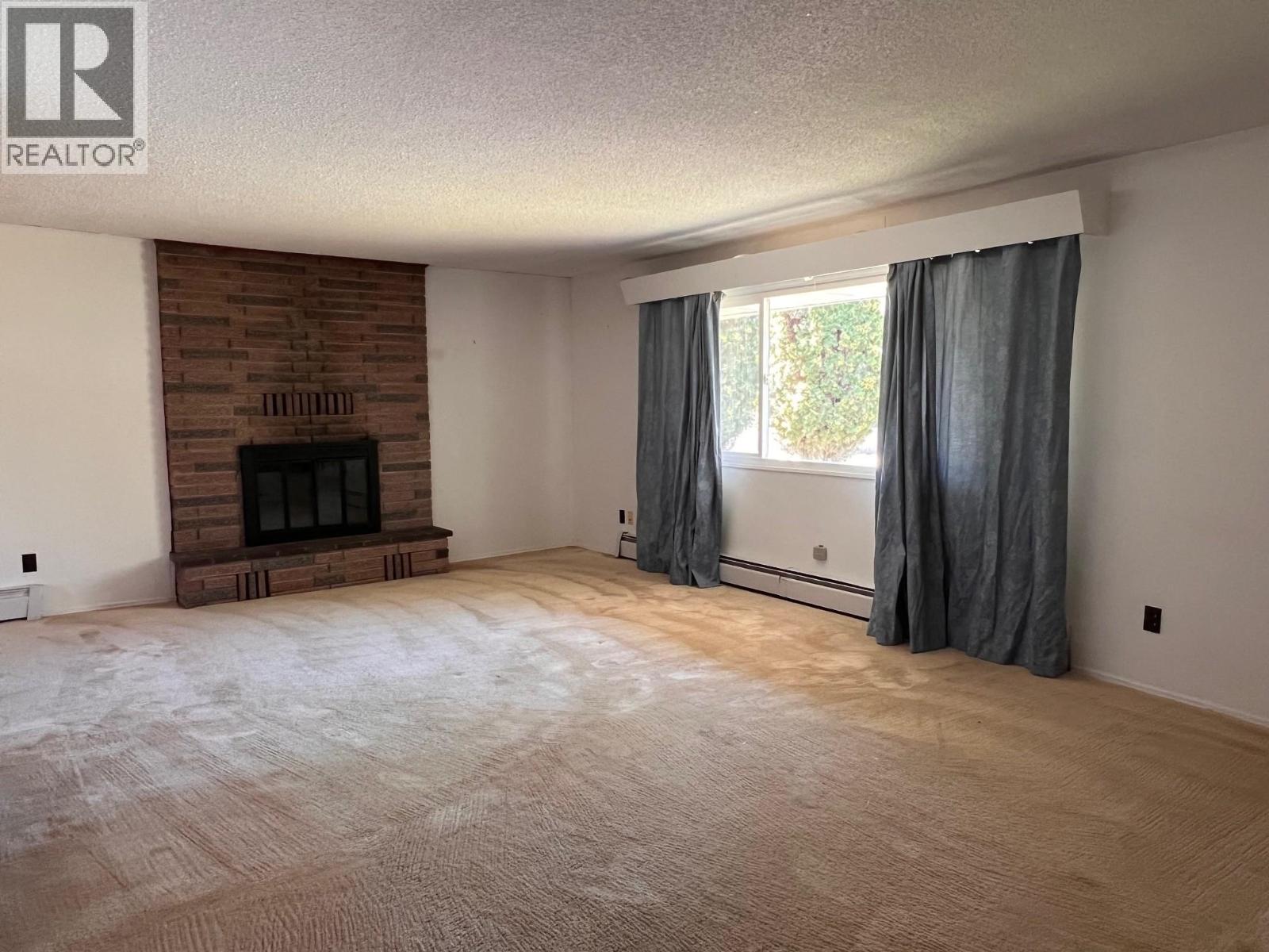 1408 COLUMBIA Drive, Smithers