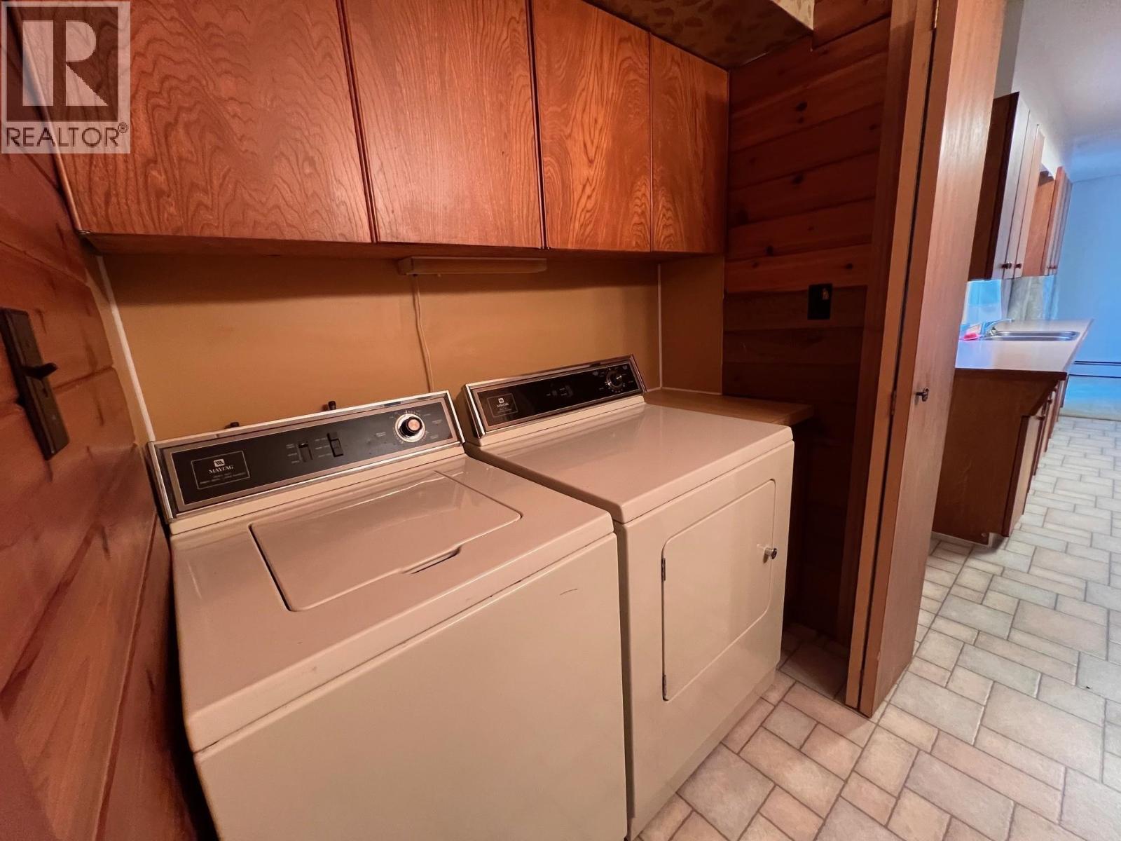 1408 COLUMBIA Drive, Smithers