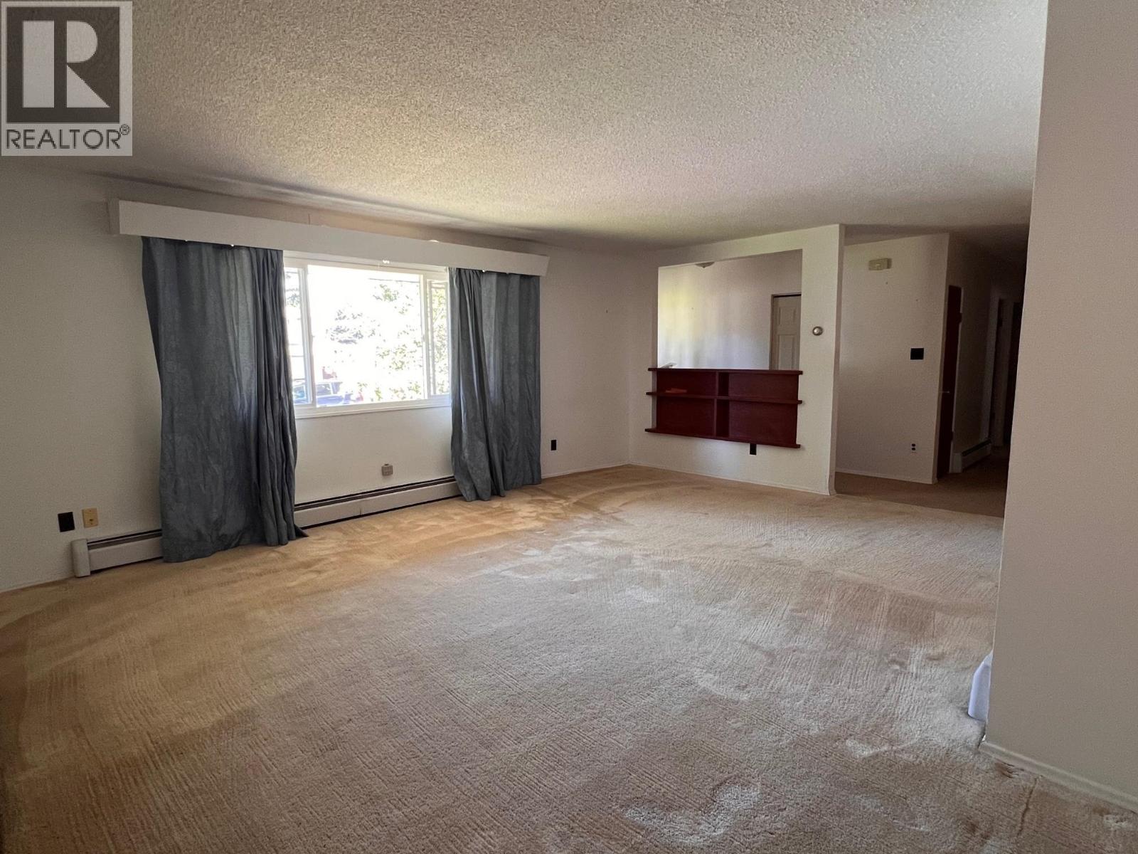 1408 COLUMBIA Drive, Smithers