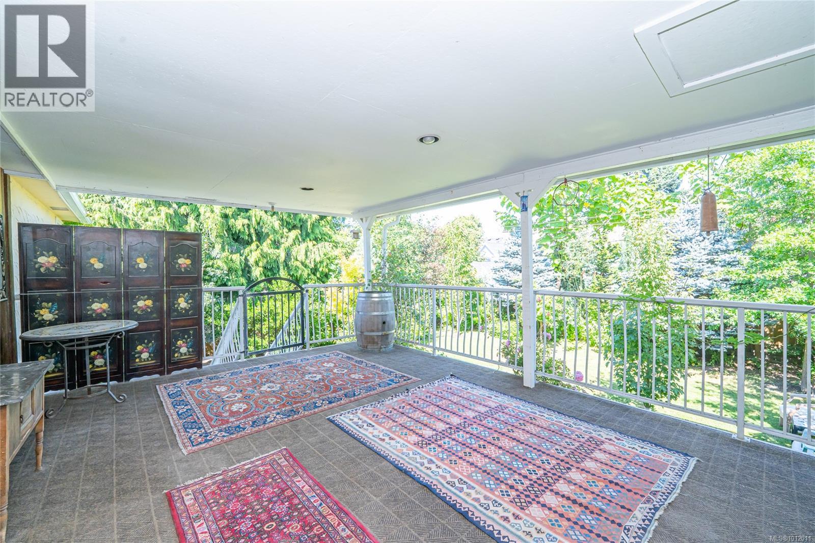 Photo 12 of 5793 Garden St, Duncan BC
