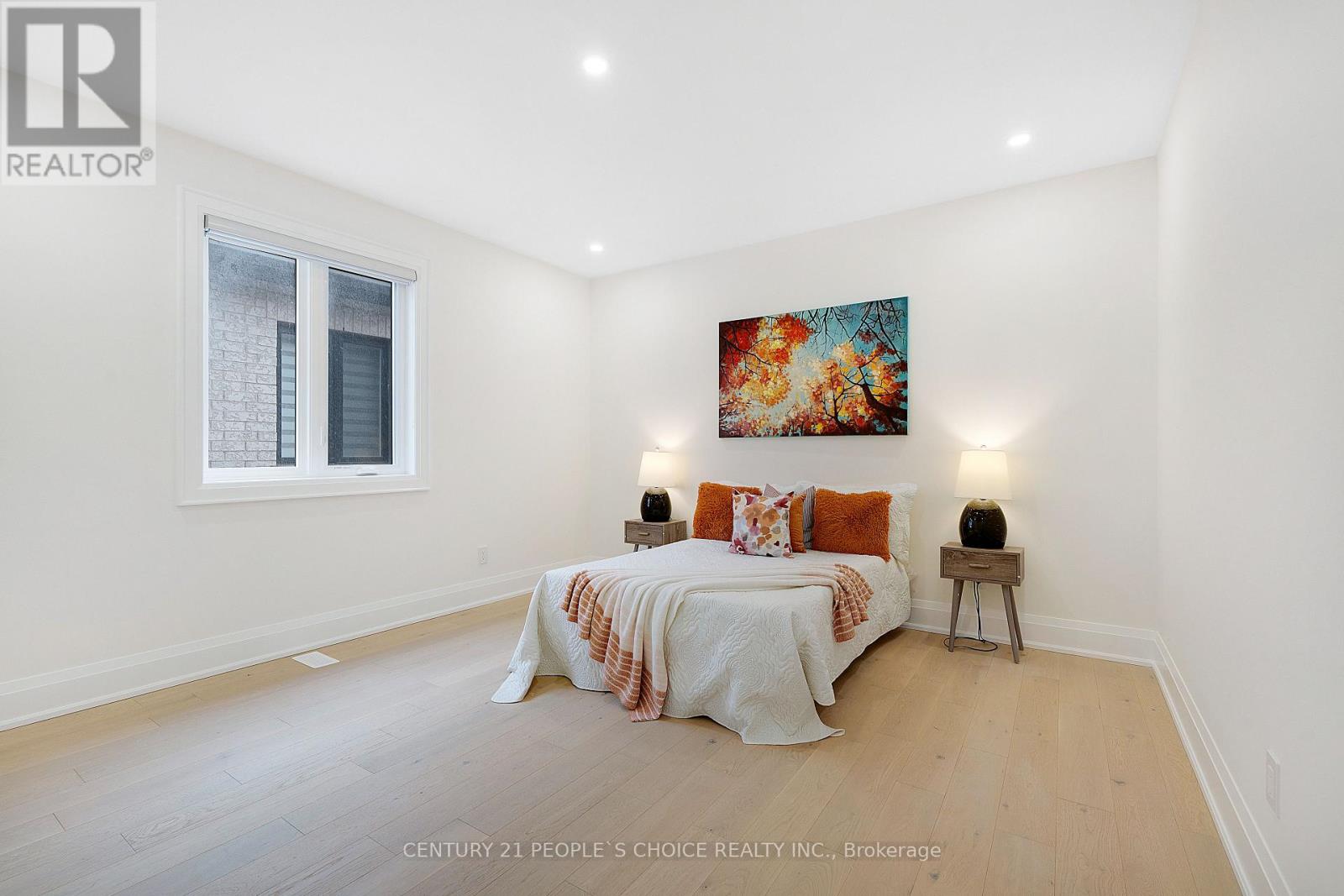 Photo 35 of 8915 Heritage Road, Brampton ON