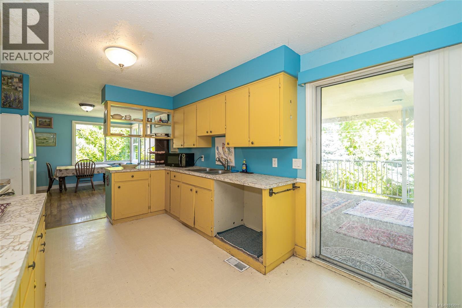 Photo 14 of 5793 Garden St, Duncan BC