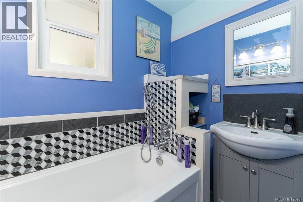 Photo 26 of 5793 Garden St, Duncan BC