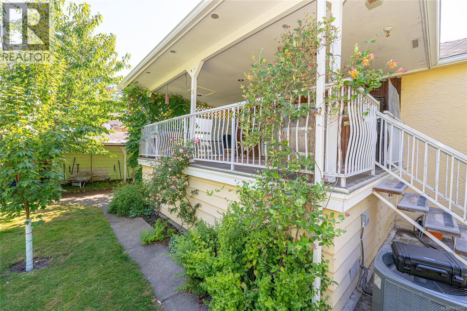 Photo 35 of 5793 Garden St, Duncan BC