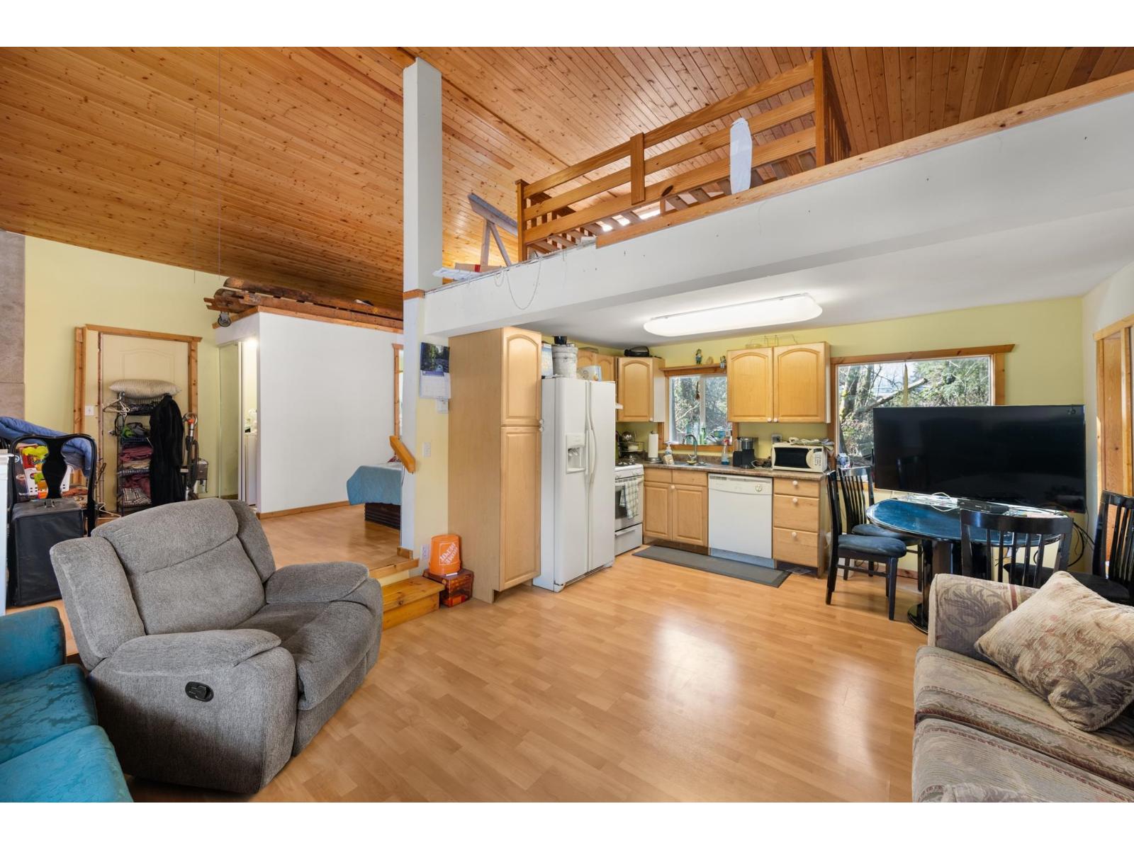 Photo 33 of 26871 58 Avenue, Langley BC