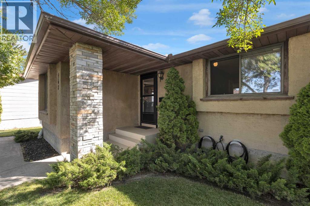 Photo 14 of 968 Abbotsford Drive Ne, Calgary AB
