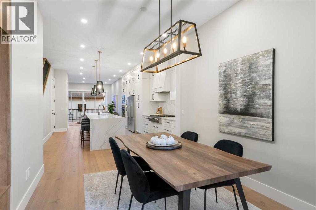 Photo 15 of 2414 35 Street Sw, Calgary AB
