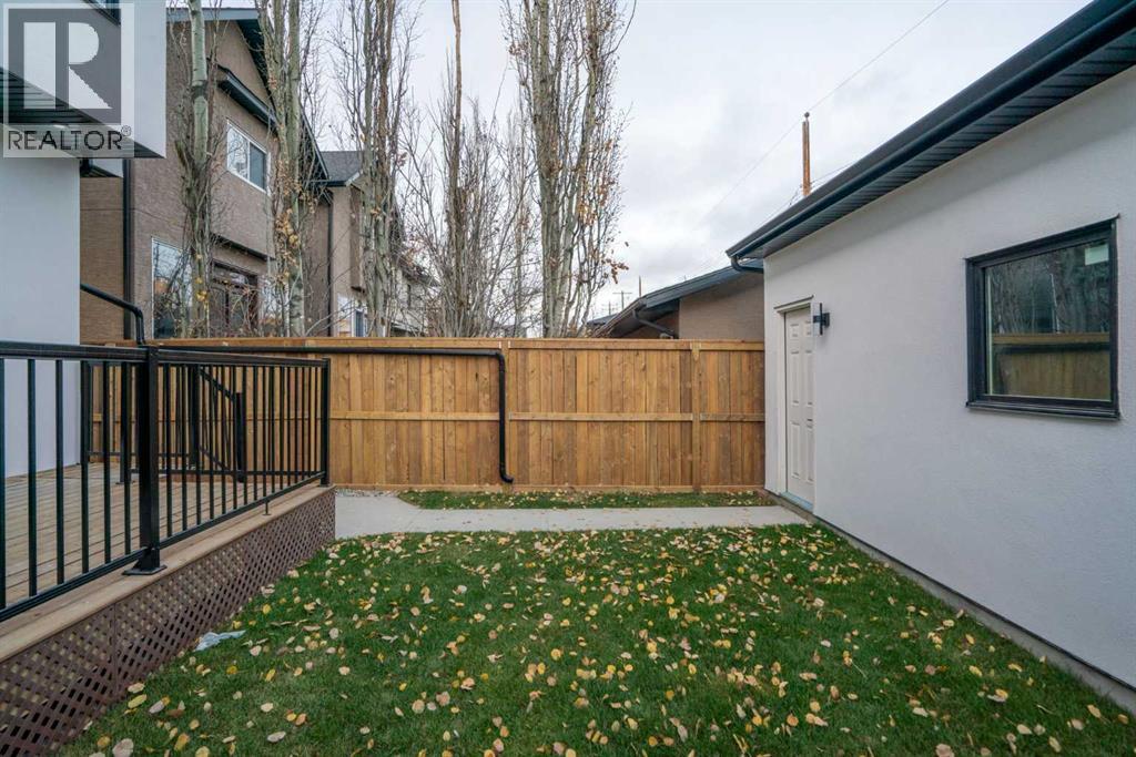 Photo 34 of 2414 35 Street Sw, Calgary AB