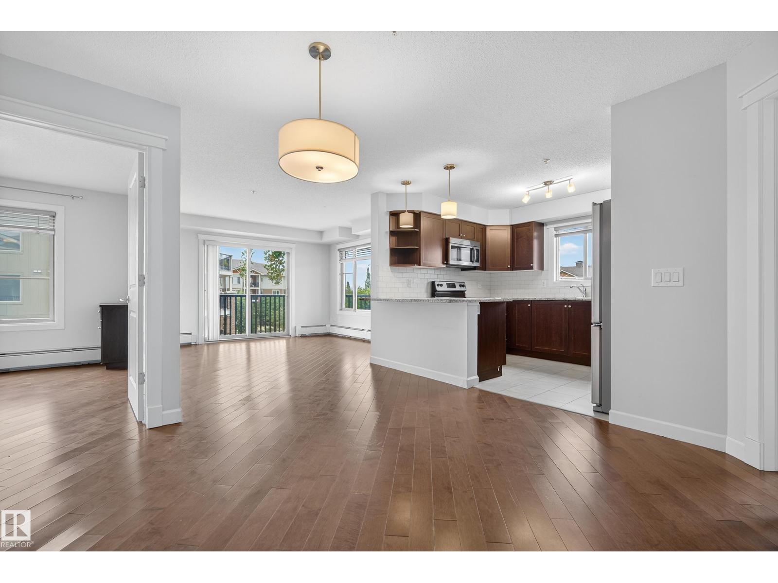 Photo 17 of 316 3715 Whitelaw Ln Nw, Edmonton AB