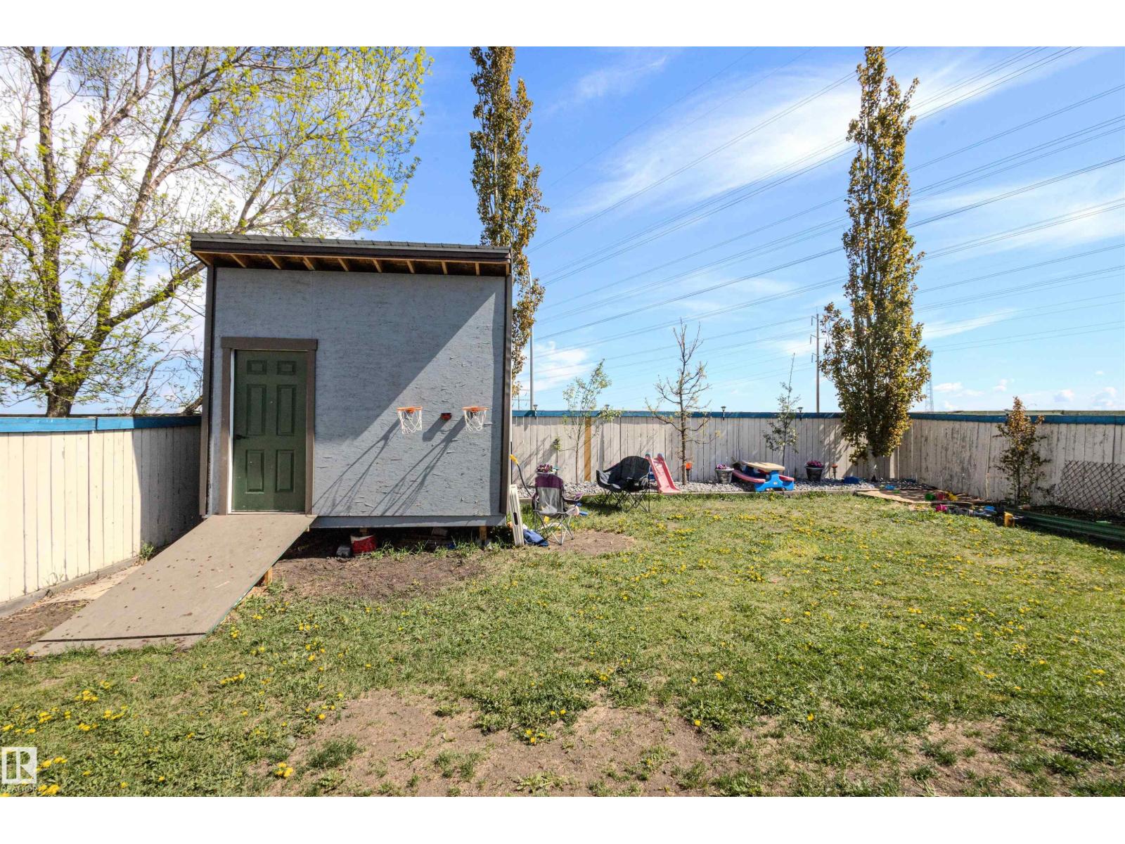 Photo 22 of 2716 44 A Av Nw, Edmonton AB