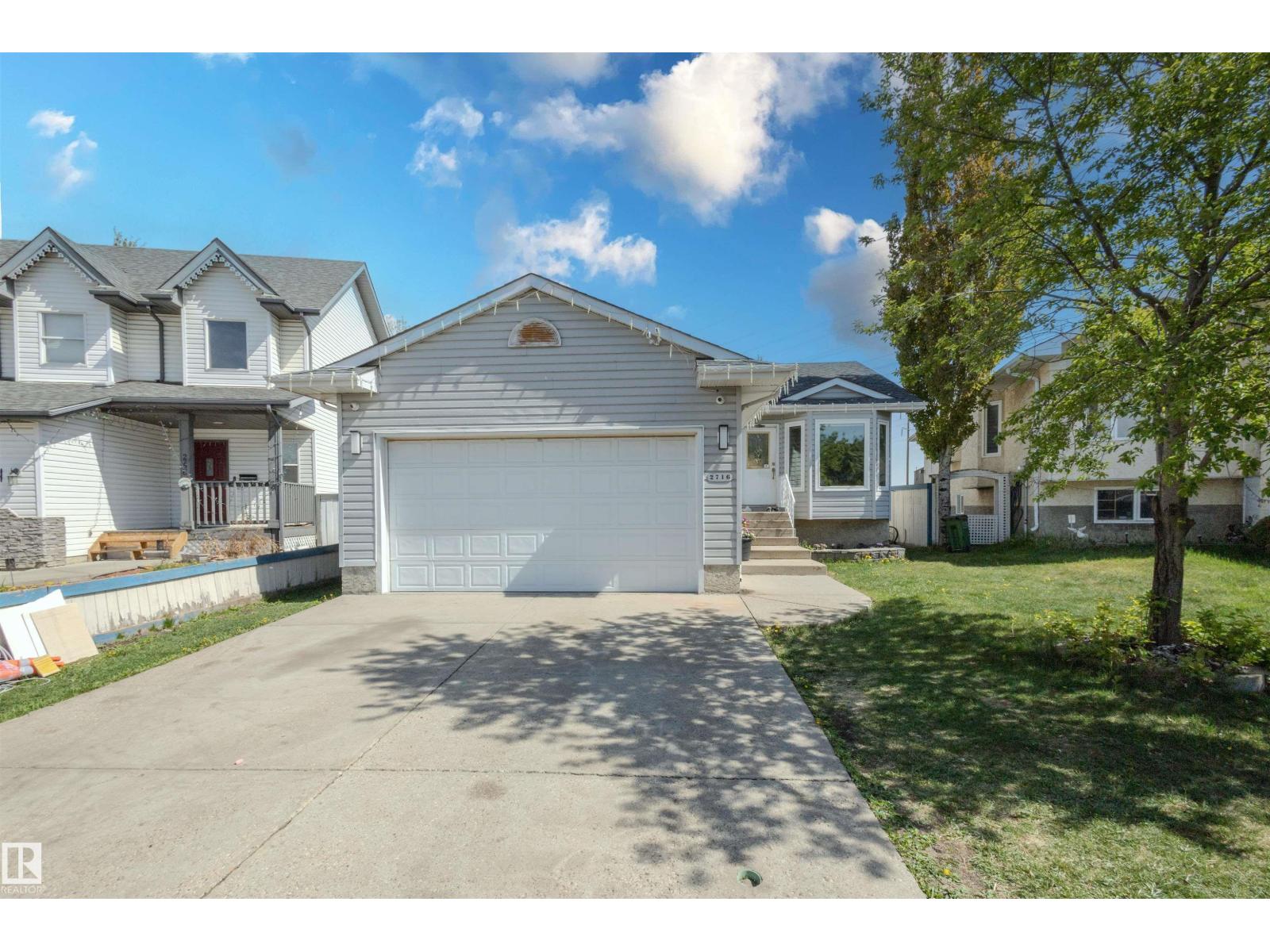 Photo 17 of 2716 44 A Av Nw, Edmonton AB