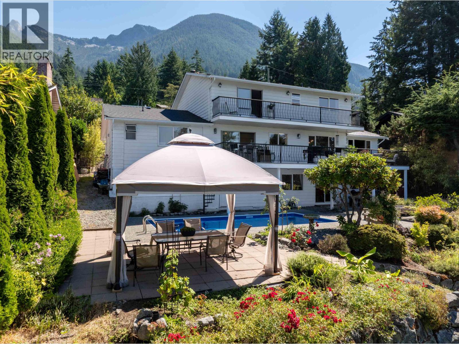 Photo 36 of 110 Seaview Place, Lions Bay BC