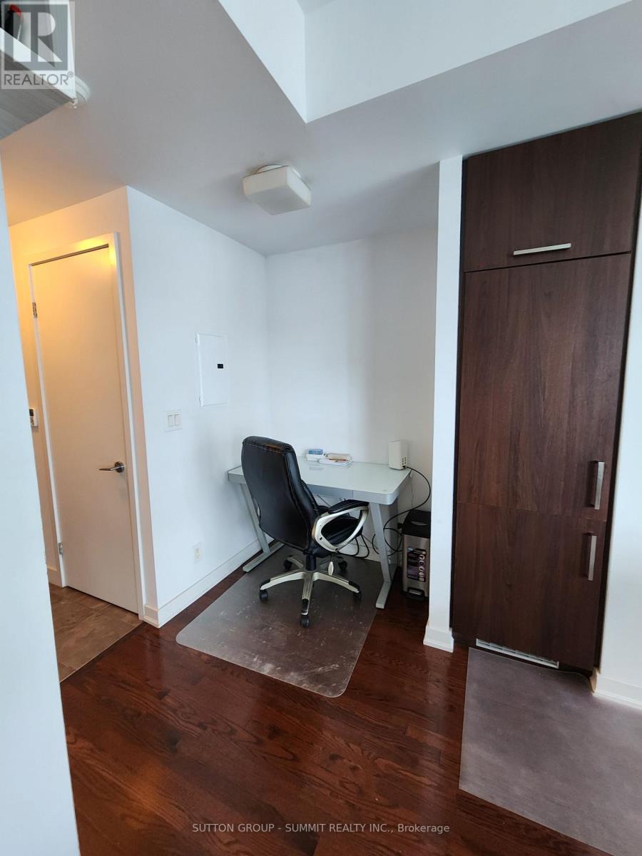 Photo 5 of 2111 12 York Street, Toronto ON