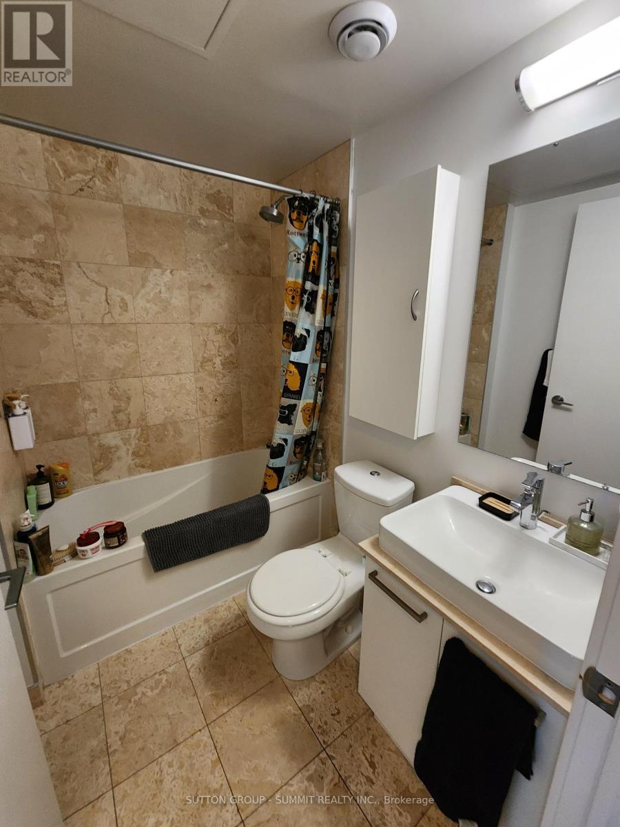 Photo 3 of 2111 12 York Street, Toronto ON