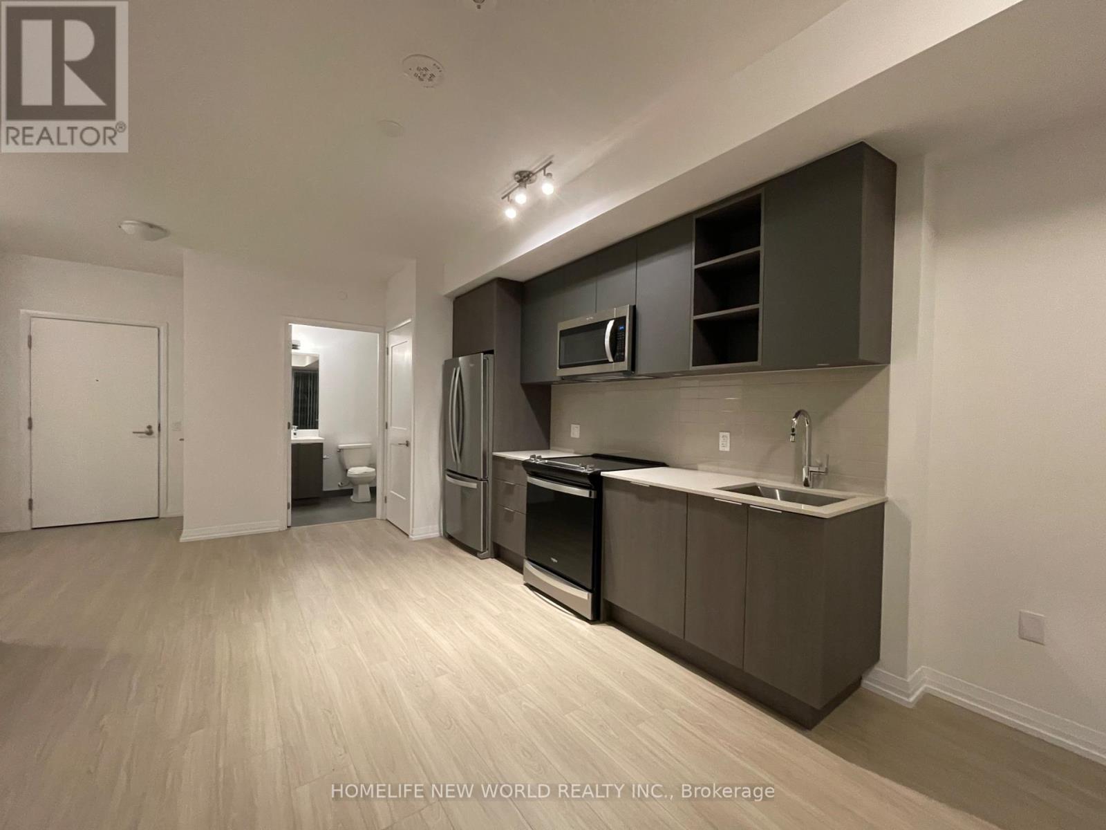 Photo 12 of 514 50 Dunfield Avenue, Toronto ON
