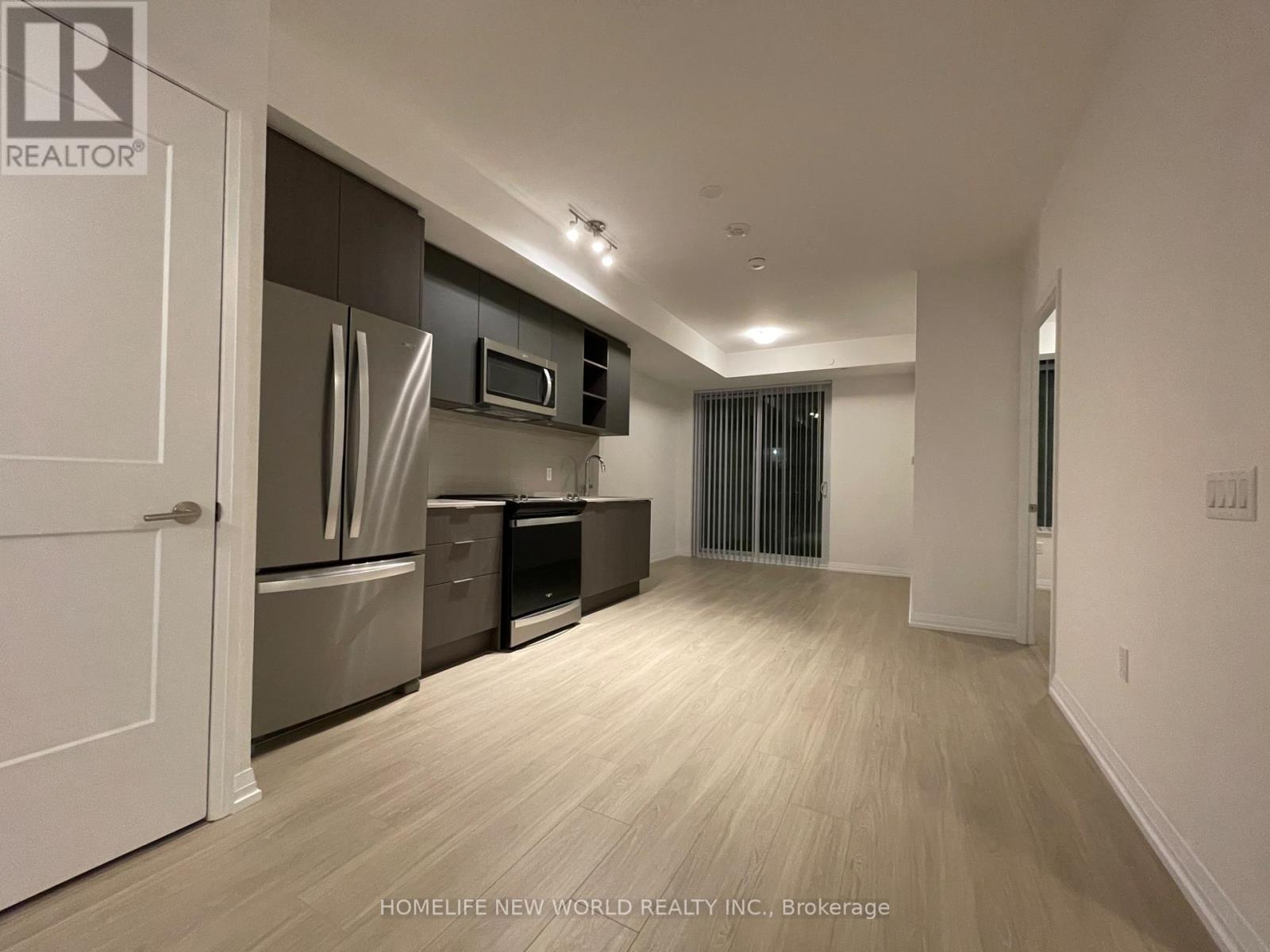 Photo 10 of 514 50 Dunfield Avenue, Toronto ON