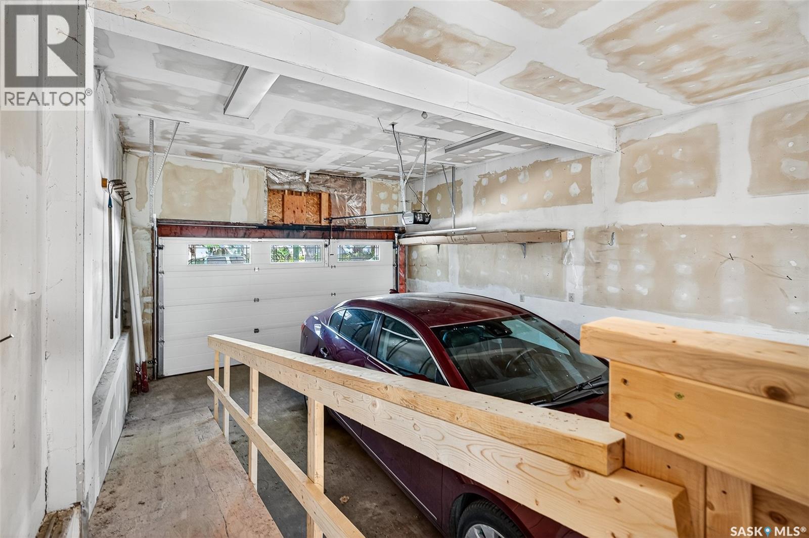 Photo 14 of 1145 2nd Avenue Nw, Moose Jaw SK