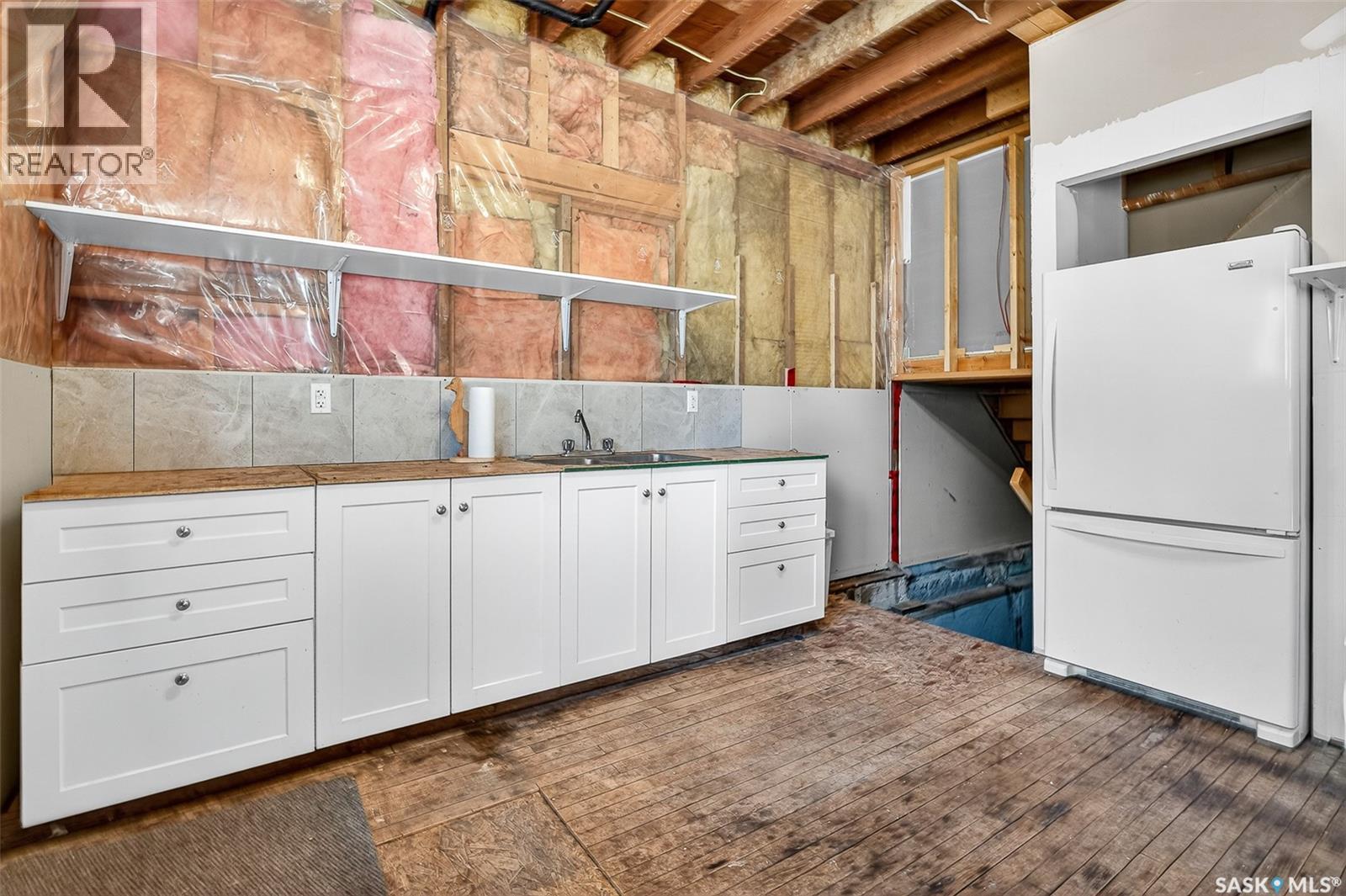 Photo 16 of 1145 2nd Avenue Nw, Moose Jaw SK