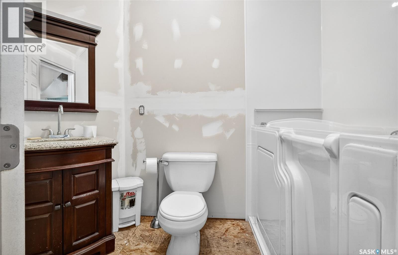 Photo 19 of 1145 2nd Avenue Nw, Moose Jaw SK